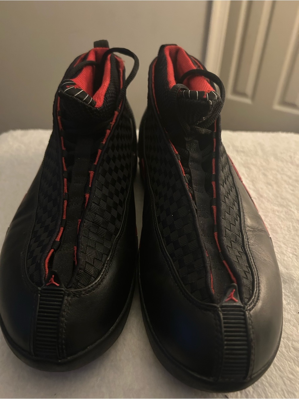 Air Jordan 15 Retro Black Varsity Red